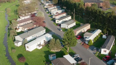 Aerial-tilt-up-reveals-many-mobile-homes