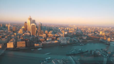 Time-lapse-ships-sailing-Thames-River-and-London-skyline