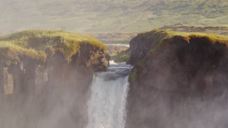 Dolly-in-clip-on-the-head-of-the-Godafoss-waterfall-in-close-up