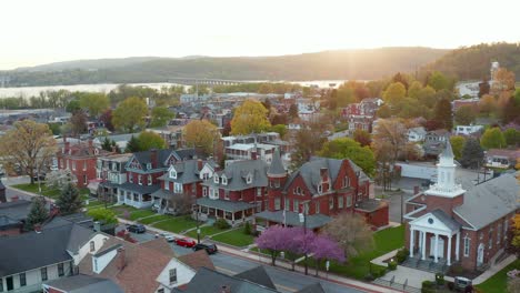 Aerial-of-Victorian,-Federal-architecture-in-small-American-town-in-USA