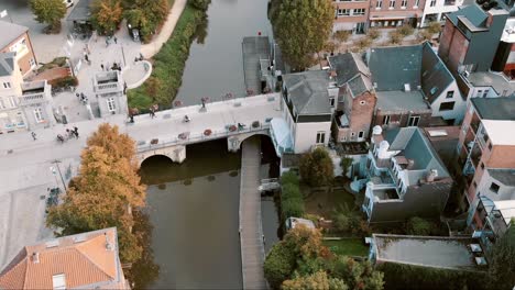 Hermoso-Centro-De-La-Ciudad-De-Mechelen