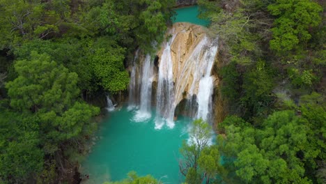 Beautiful-El-Chiflon-Waterfall-in-tropical-Mexico-jungle,-4K-aerial-flyover
