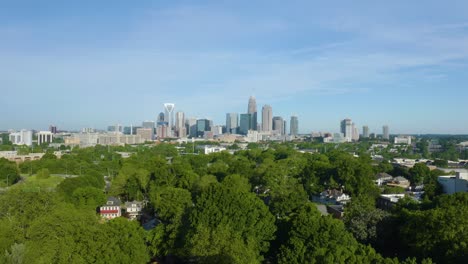Charlotte-Skyline-in-Background,-Trees-in-Foreground