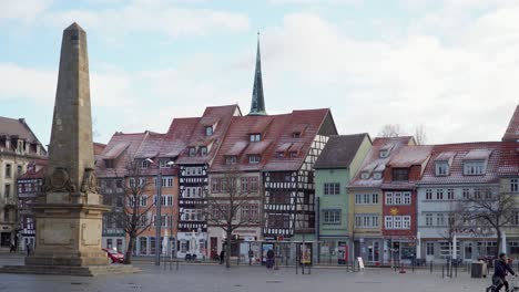Fachwerkhäuser-In-Der-Historischen-Altstadt-Von-Erfurt-Neben-Dem-Domplatz