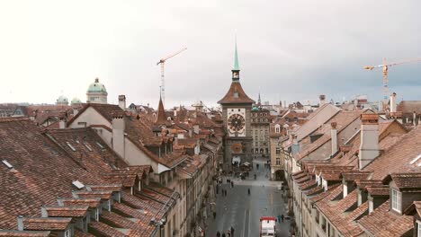 The-Zytglogge-in-Kramgasse-street,-medieval-clock-tower-in-Bern,-Switzerland
