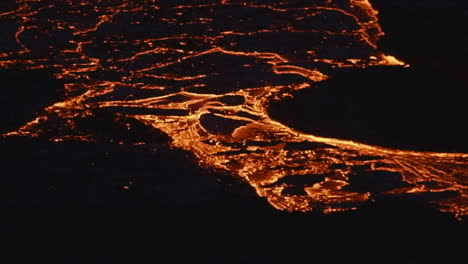 Red-Hot-Lava-Flow-During-Volcanic-Eruption-In-Geldingadalir,-Fagradalsfjall-Mountain,-South-Iceland---close-up
