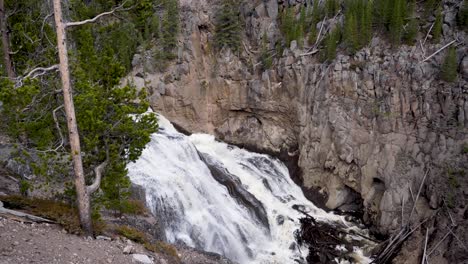 View-of-Gibbon-Falls,-Yellowstone
