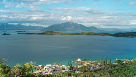 Montaña-De-Mont-Dore,-Vista-De-Lapso-De-Tiempo-Desde-La-Colina-De-Ouen-Toro,-Nouméa-Nueva-Caledonia