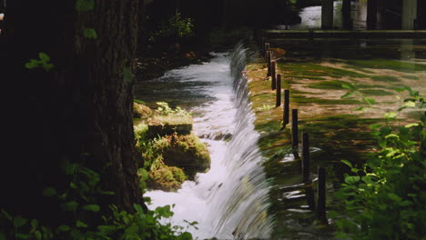 River-streaming-in-the-Serbia-makes-beautiful-small-waterfalls