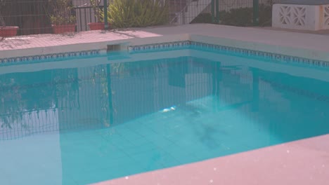 Fixed-shot-of-an-empty-swimming-pool