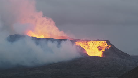 Islands-Neuester-Aktiver-Vulkan,-Geldingadalur,-Bricht-Aus