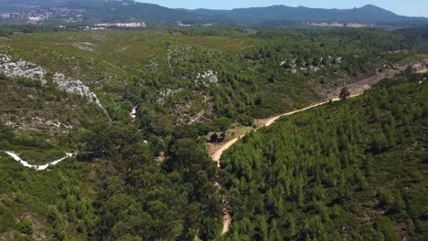 AERIAL-Reveal-Shot-of-Portuguese-Mountainous-Hinterland-near-Cascais,-Portugal