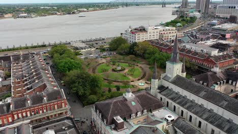 Jackson-Square,-Jax's-Brewery,-Mississippi-River-and-St