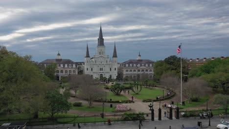 St.-Louis-Cathedral-in-New-Orleans-overcast-day