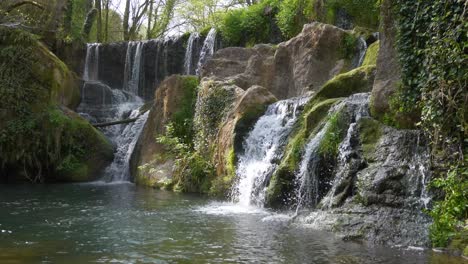 Salt-de-Can-Batlle-waterfall-mountain-river-pure-nature-green-vegetation-jungle-peace