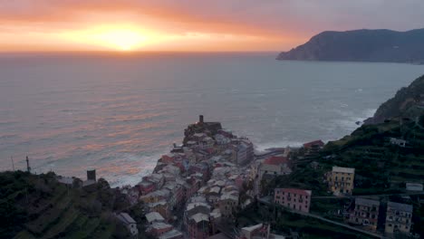 Aerial-view-of-Vernazza,-5-Terre,-at-the-sunset