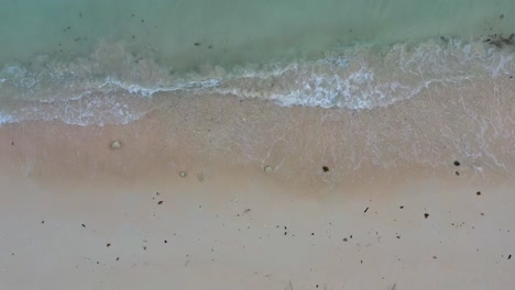 4k-Luftbild-Von-Oben-Auf-Nahtlose-Loop-Aufnahmen-Des-Wunderschönen-Tropischen-Strandes