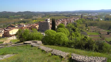 Hostalric-Costa-Brava-Gerona-In-Spanien-Touristisches-Dorf-Der-Mittelalterlichen-Burg-In-Der-Nähe-Von-Barcelona