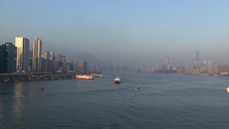 Sail-in-the-Port-of-Hong-Kong,-China