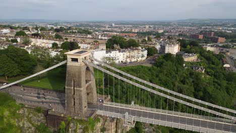 Clifton-Suspension-Bridge-Bristol-Nahaufnahme-Drohnenaufnahmen-Sommer-2021