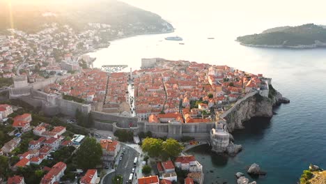 Dubrovnik-Old-Town-on-coast-of-Adriatic-Sea,-Dalmatia,-Croatia---popular-travel-destination-UNESCO-World-Heritage-Sites-of-Croatia
