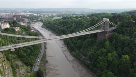 Clifton-Hängebrücke-über-Avon-Gorge-Bristol-Uk-2021-Drone-Pov
