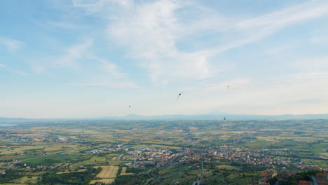 Aerial-view-of-Tuscany-hill,-italian-famous-holiday-destination-in-natural-ecological-unpolluted-environment