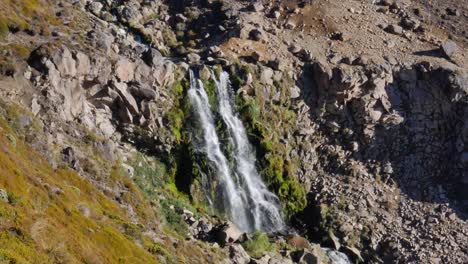 Picturesque-waterfall-on-volcanic-slope-in-Tongariro-National-Park