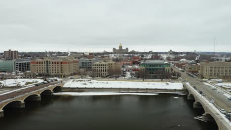 Des-Moines-River-in-Winter-with-State-Capitol-Building-in-Background