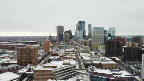 Establishing-Shot-of-Downtown-Minneapolis-in-Winter