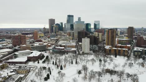 Skyline-Von-Minneapolis-Im-Winter