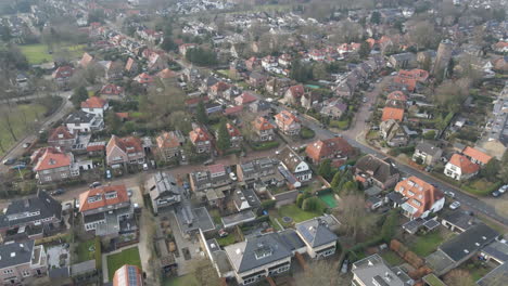 Aerial-of-beautiful-green-suburban-neighbourhood