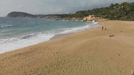 Imagenes-Aereas-Con-Drone-De-La-Playa-Del-Castell-En-Palafrugell-Girona-Turismo-Europeo