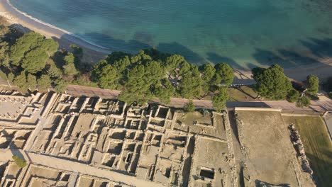 Luftbilder-Der-Griechisch-römischen-Ruinen-Von-Ampurien-An-Der-Costa-Brava-Girona,-Aufgenommen-Mit-Drohne-Römischer-Archäologie