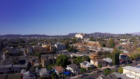 Absteigende-Luftaufnahme-Des-Freeway-101-In-Richtung-Hollywood