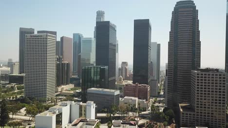 Los-Angeles-California-Antenne-Dolly-Vorwärts-In-Aufsteigende-Ansicht-über-Der-Innenstadt-Von-La