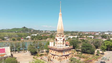 Berühmter-Und-Verehrter-Buddhistischer-Wat-Chalong-tempel-In-Phuket,-Thailand