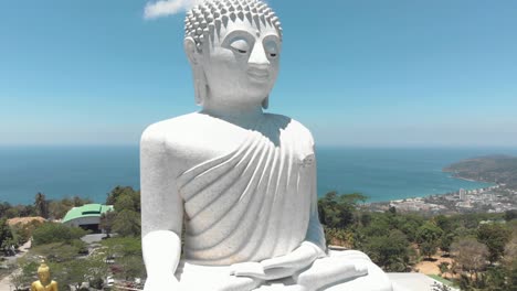 The-Great-Buddha-of-Phuket,-seated-Maravija-Buddha-statue-in-Phuket,-Thailand