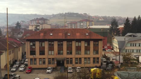 Panorama-De-Edificios-Y-Casas-En-La-Pintoresca-Ciudad-De-Tutin-En-El-Distrito-Raska-Del-Suroeste-De-Serbia
