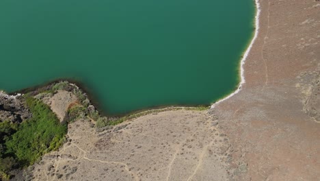 Aerial-footage-of-Dusty-Lake-in-Washington-State,-USA