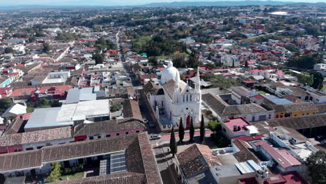 Comitan-de-Dominguez-Chiapas-Orbit-shot-to-San-Jose-temple-Mexican-town