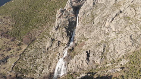 Fantastic-Waterfall-Called-\"cascada-La-Chorrera-De-Los-Litueros\"-From-Spain