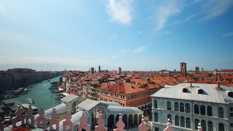 Panning-shot-over-the-city-of-Venice-during-sunny-day-and-blue-sky-in-summer