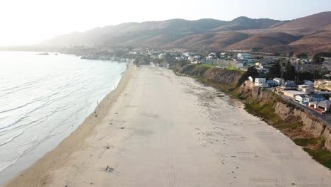 Pismo-sandy-beach-seen-from-drone,-California