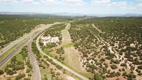 Landscape-surrounding-road-leading-to-Grand-Canyon