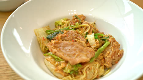 Dried-sukiyaki---stir-fried-vermicelli-with-vegetables-and-pork-in-sukiyaki-sauce