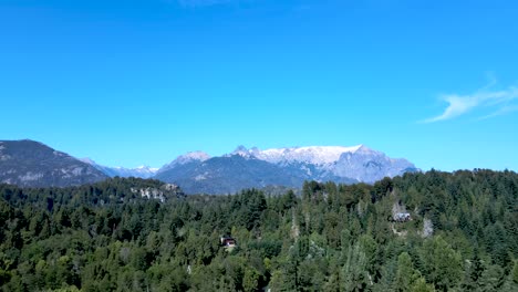 Aerial-footage-of-Mount-Lopez-in-Bariloche,-Patagonia-Argentina