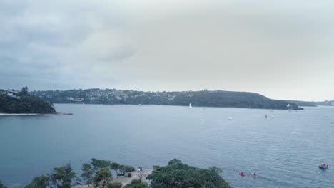 Overlooking-View-Of-Balmoral-Beach-in-Sydney,-Australia---Beautiful-Tourist-Destination---Aerial-Shot