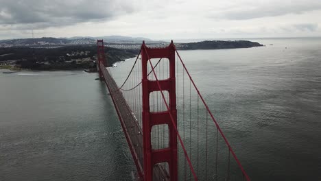 San-Francisco-Golden-Gate-Bridge-Antenne-Mit-Stadt-Im-Hintergrund