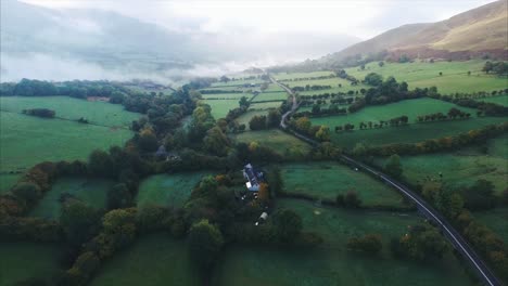 Eine-Luftaufnahme-Von-Ackerland-In-Wales